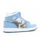 AIR JORDAN 1 RETRO ALPHA WHITE UNIVERSITY BLUE  Schuhe 316269 142