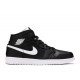 AIR JORDAN 1 RETRO MID BLACK WHITE  Schuhe 554724 038