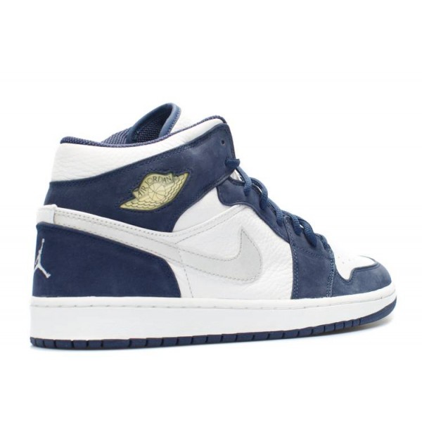 AIR JORDAN 1 RETRO MIDNIGHT NAVY  Schuhe 136065 101